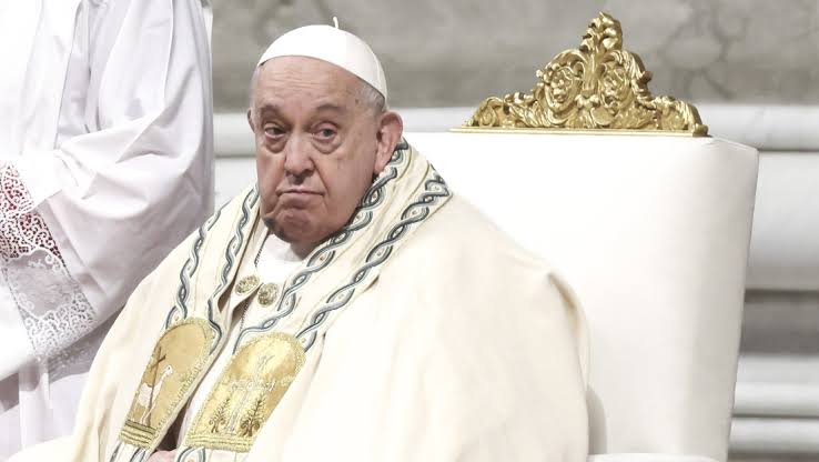 Salud de Papa Francisco mejora&nbsp;levemente