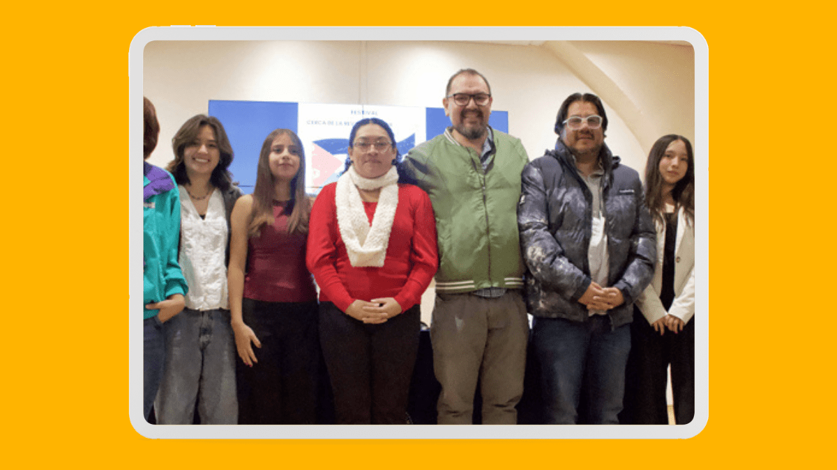 Carlos Bortoni presenta Historia mínima del desempleo en la Prepa Zapata