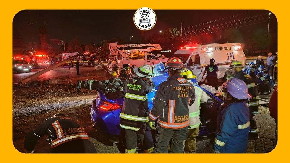 Mueren dos jóvenes en accidente automovilístico en Vía Atlixcáyotl