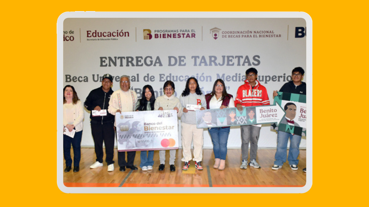 Entregan 2,744 Becas Benito Juárez en la BUAP para jóvenes poblanos