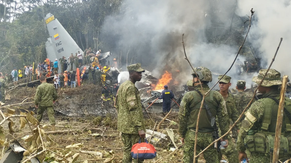 Tragedia aérea militar en Colombia deja 66 muertos