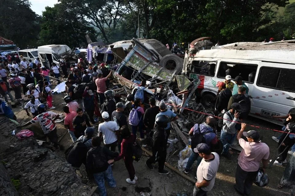 Atentado en Colombia deja al menos 20 muertos en la Panamericana