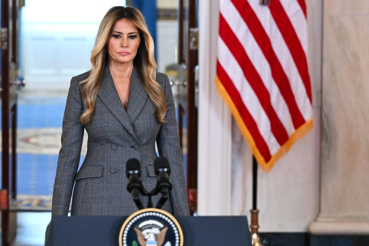 Melania Trump rompe el silencio y niega vínculos con Epstein