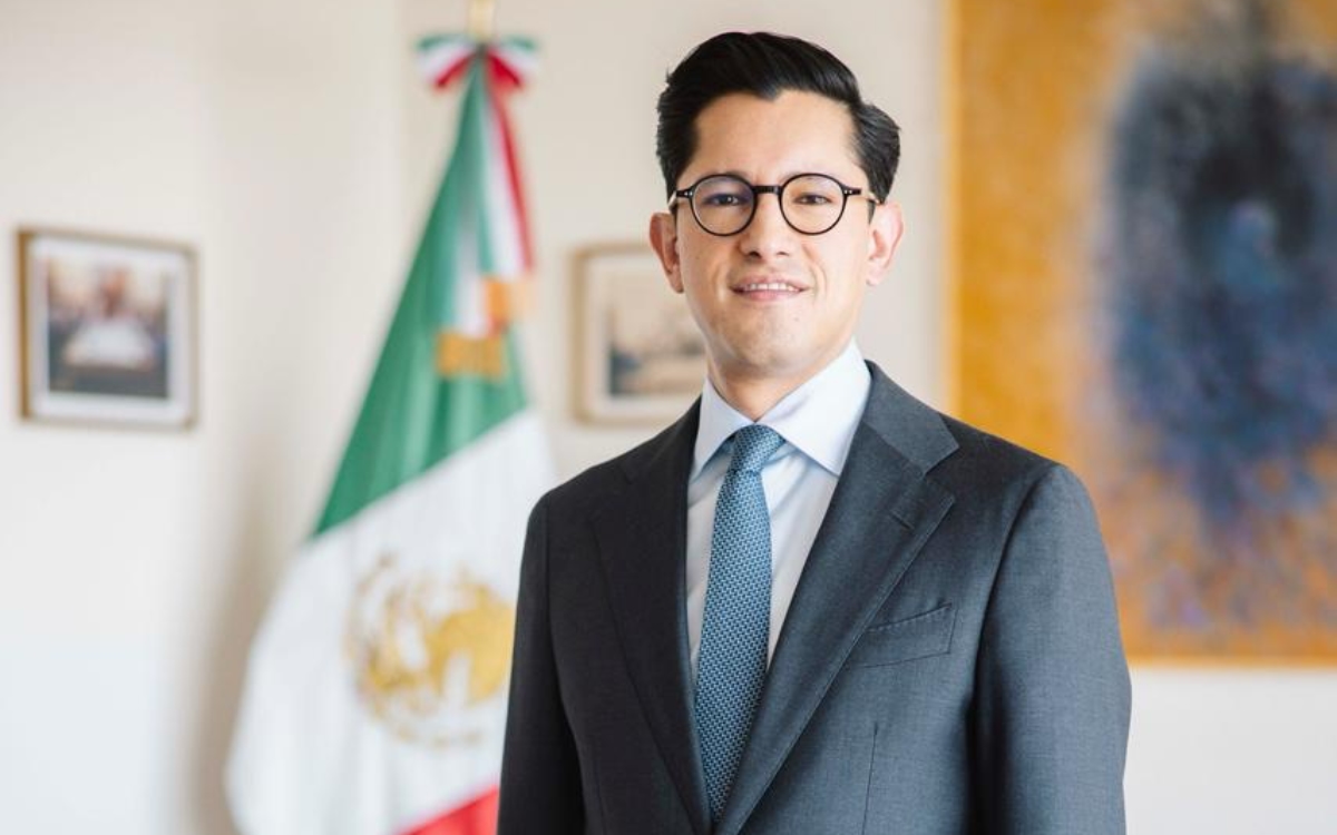 Roberto Velasco asume Cancillería tras salida de De la Fuente