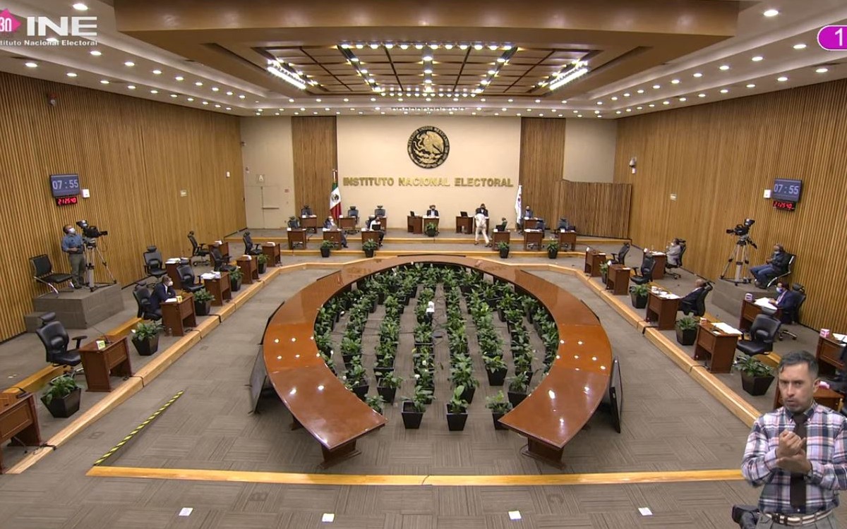 sesion-consejo-general-ine-fiscalizacion-multa-partidos-politocos