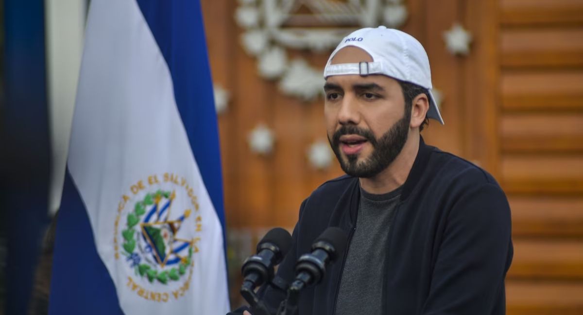 Bukele va por un tercer mandato tras reforma que permite reelegirse