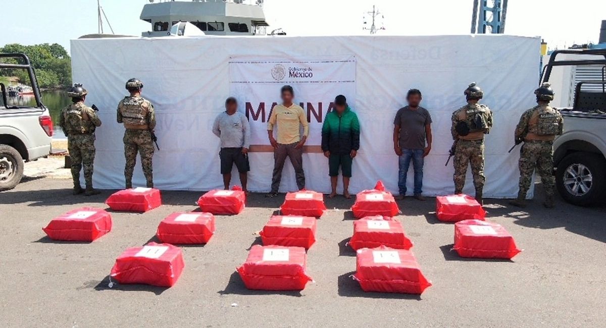 Semar decomisa 1.2 toneladas de cocaína frente a costas de Chiapas