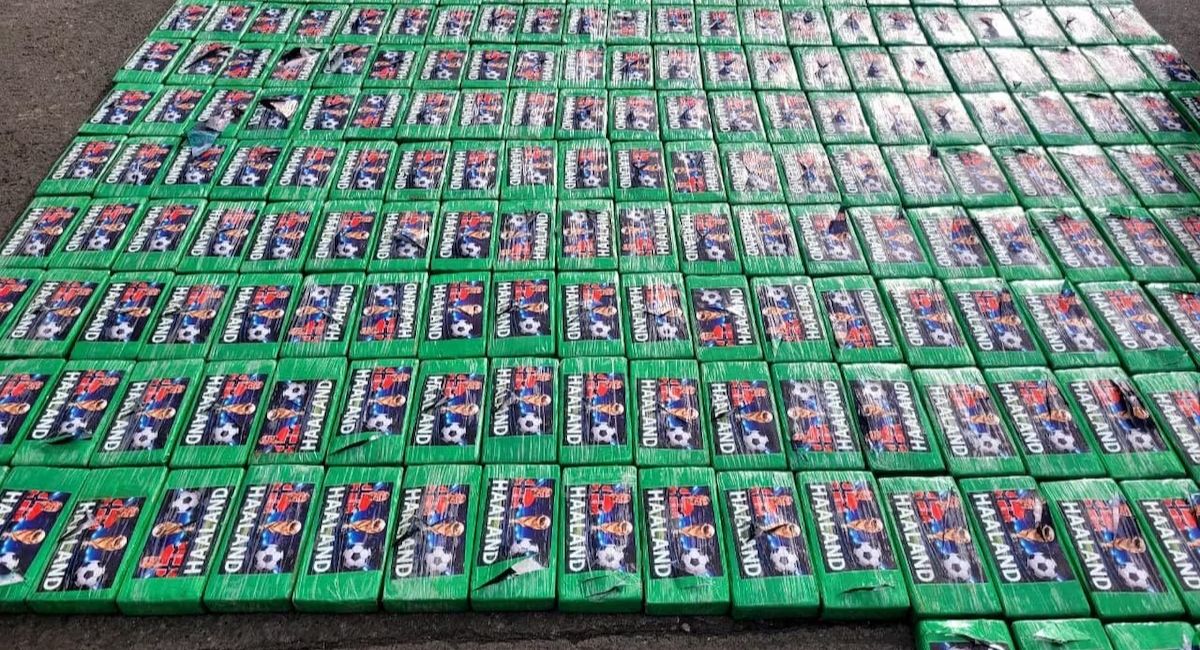 Cocaína con el rostro de Haaland es decomisada en Ecuador
